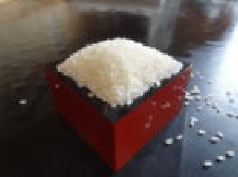 原料は、自社栽培コシヒカリ「能生米」